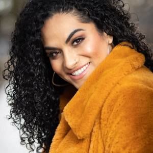 Meet your Posher, Ana